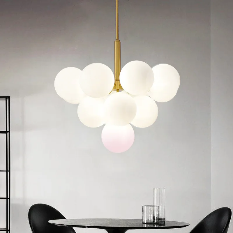 Pendelleuchte mit Kugeln in Gold, 5-teilig 13-teilig | Convexum