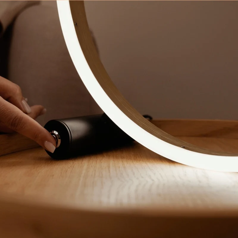 s.luce LED Ring Tischleuchte Direkt oder Indirekt