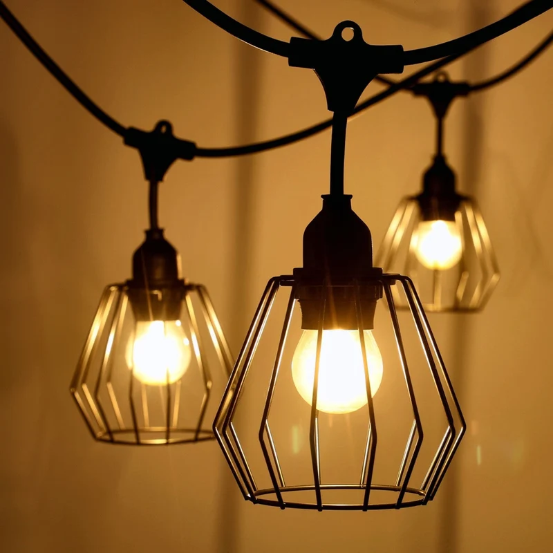 Komplette Lichterkette mit 50 Lampenschirmen | 50 Meter | Industrielampenschirm | Verkettbar | E27 | Inkl. 1-W-Glühbirnen