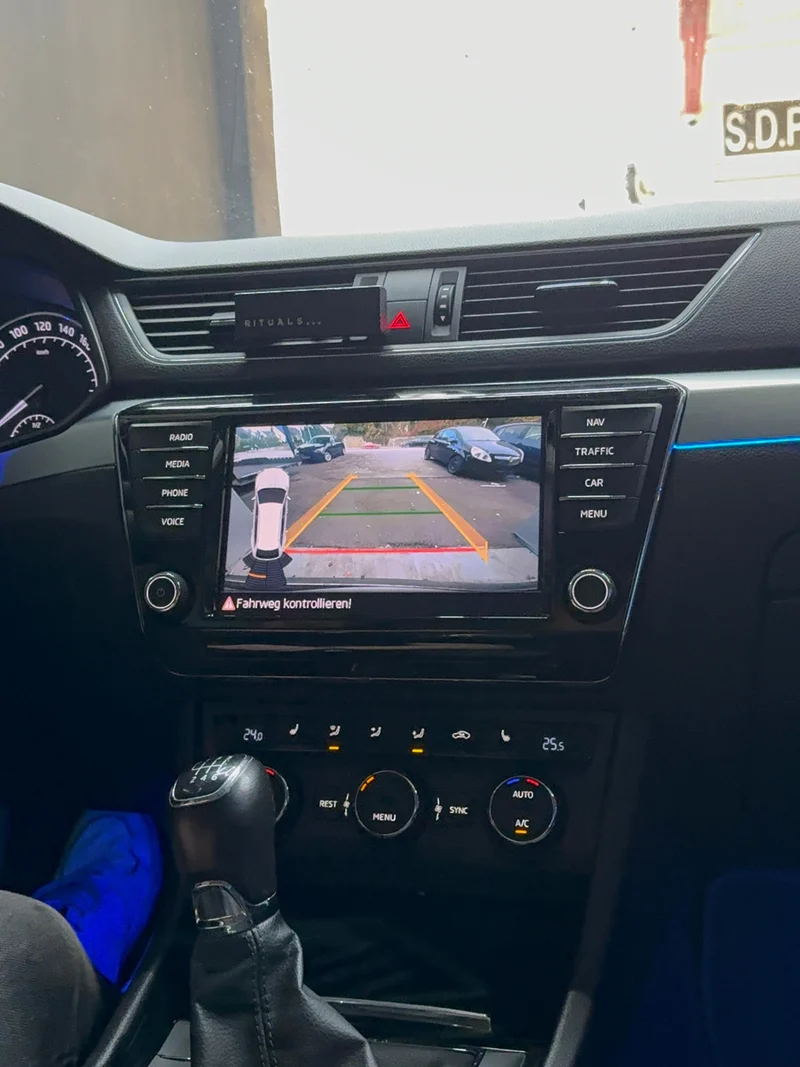 Originale Rückfahrkamera für Seat Tarraco inkl. Einbau (Nachrüstung)