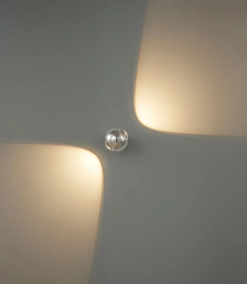Schwenkbare Wandleuchte Up & Down | Convexum