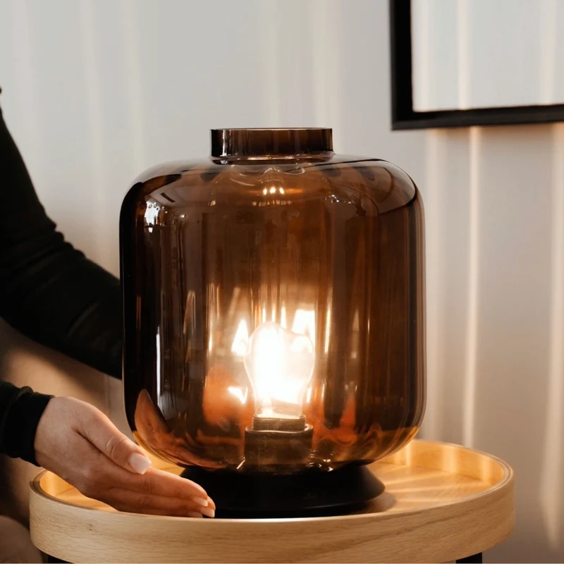 s.luce Velo Glas-Tischleuchte mit Schalter