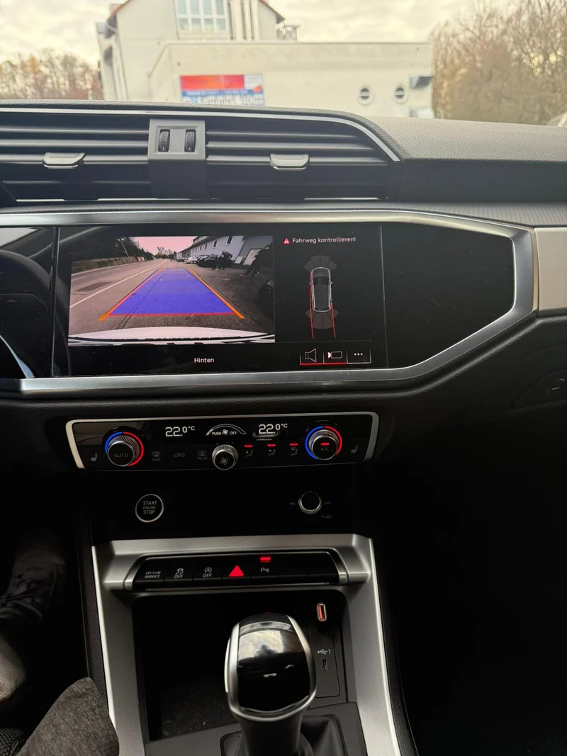 Originale Rückfahrkamera für Audi Q3 F3 inkl. Einbau (Nachrüstung)