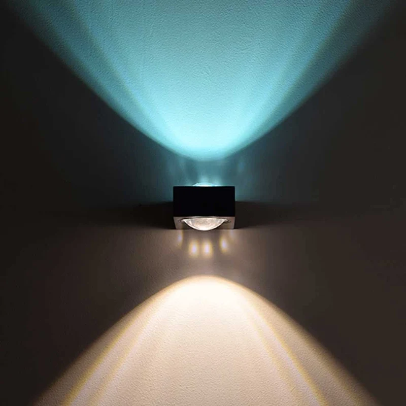 s.luce Beam X moderne Wandleuchte Up & Down eckig