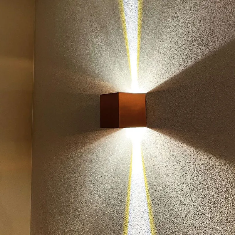 s.luce Ixa LED Wandlampe verstellbare Winkel Innen & Außen IP44