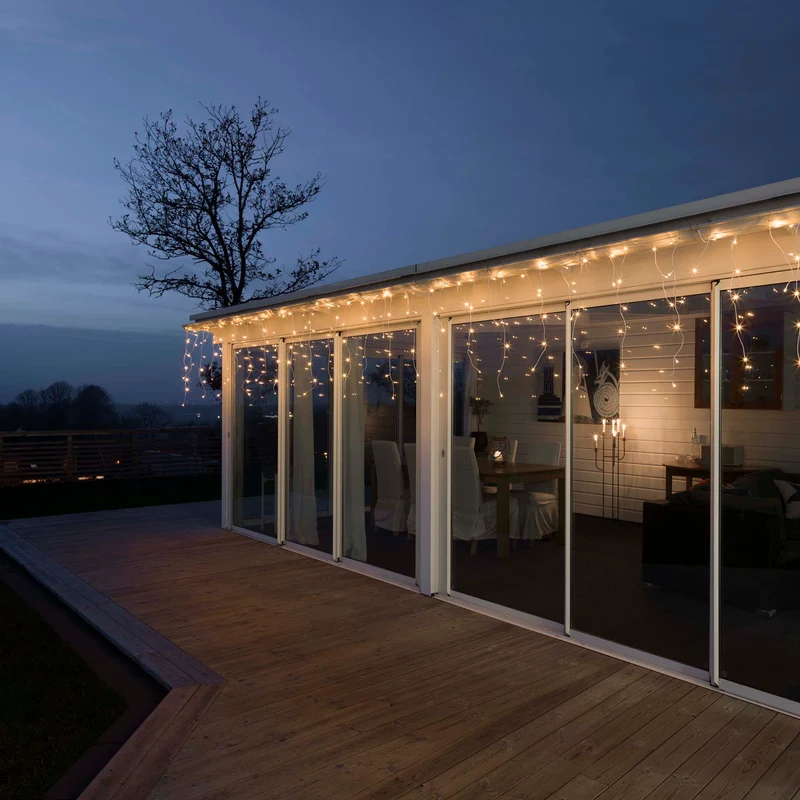 Konstsmide LED-Lichtervorhang, 336 bernsteinfarbene LEDs, 8 Funktionen, Timer, Dimmer, appgesteuert
