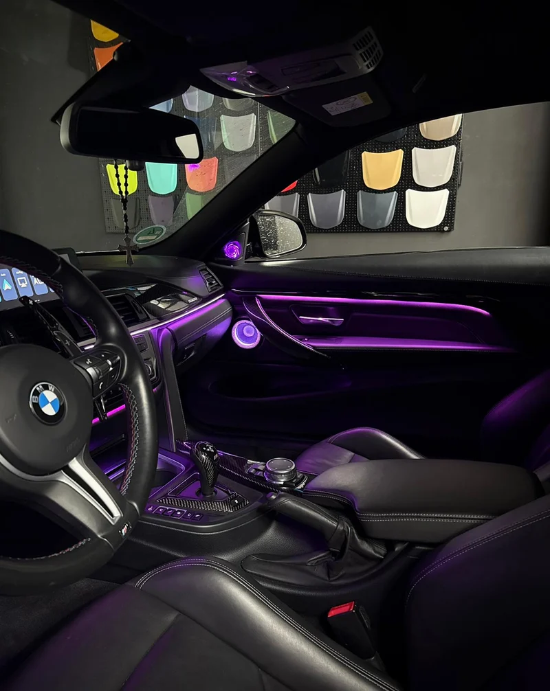 Ambientebeleuchtung für BMW M4 (F82 F83) (iDrive-Steuerung) inkl. Einbau (Nachrüstung)