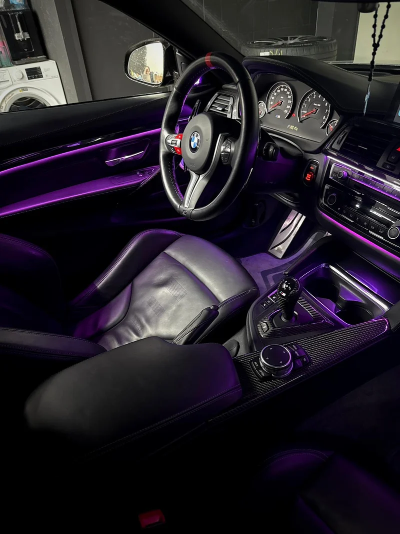 Ambientebeleuchtung für BMW M4 (F82 F83) (iDrive-Steuerung) inkl. Einbau (Nachrüstung)