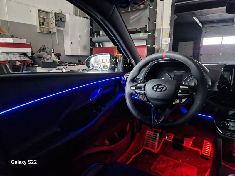 Ambientebeleuchtung für Hyundai i30 & i30N inkl. Einbau (Nachrüstung)