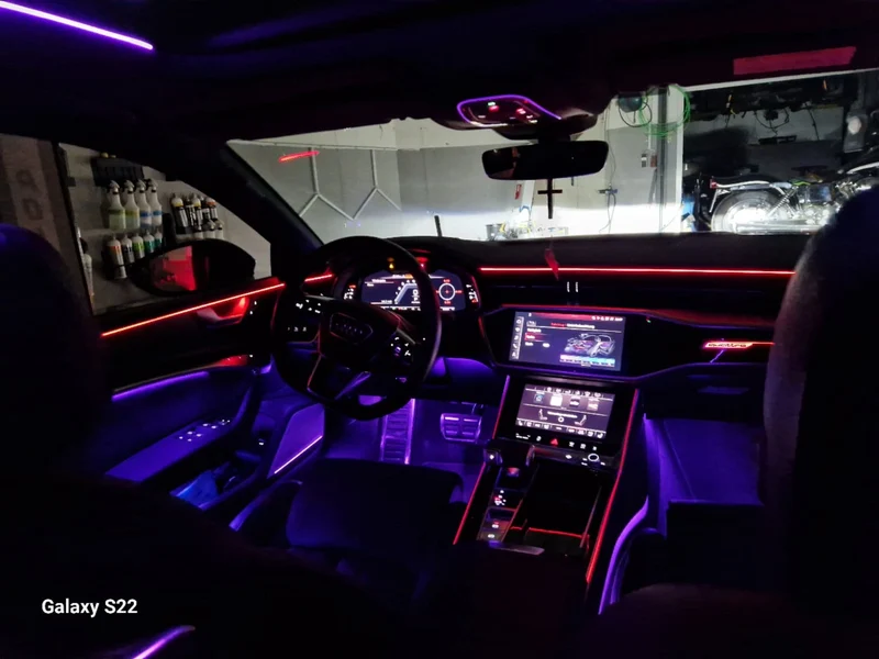 Ambientebeleuchtung für Audi A7 S7 RS7 (C8/4K) inkl. Einbau (Nachrüstung)