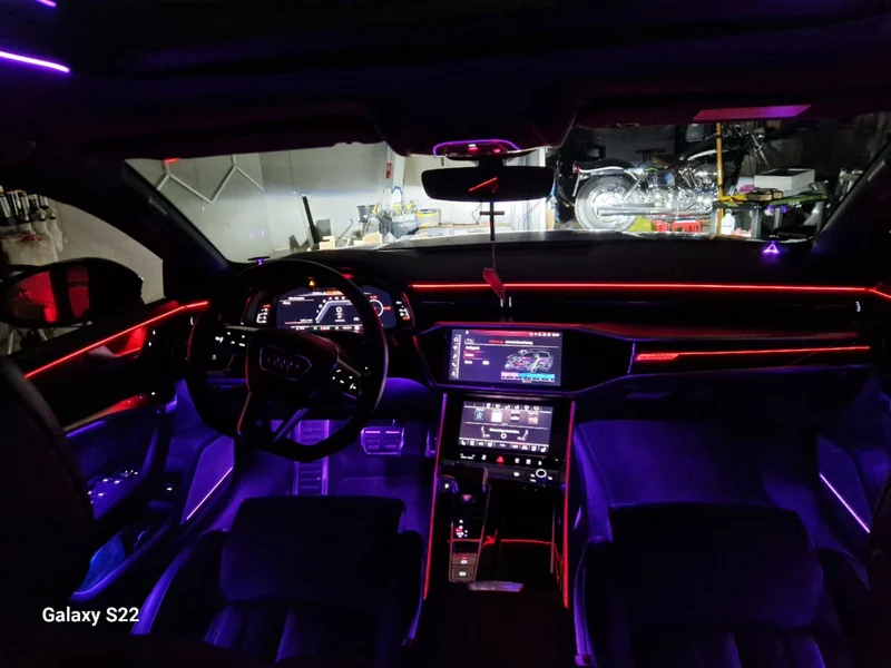 Ambientebeleuchtung für Audi A7 S7 RS7 (C8/4K) inkl. Einbau (Nachrüstung)
