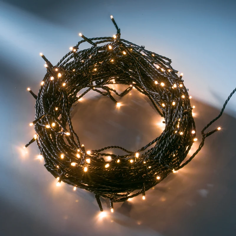 LED-Lichterkette Außen und Innen, IP44