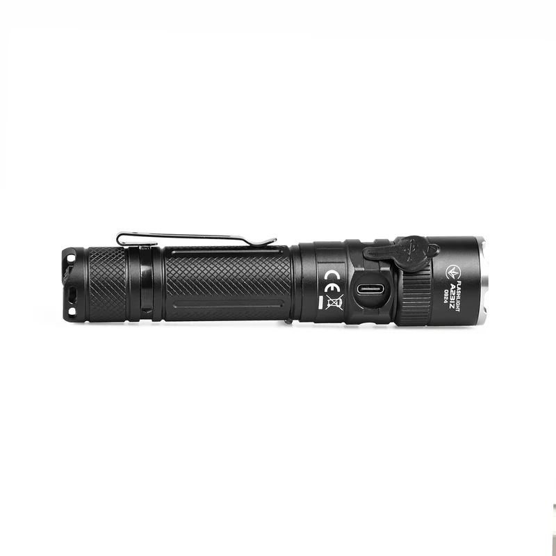 LED-Taschenlampe | Wiederaufladbar | 20W | 1500 Lumen | 5000kHz | IP67 | mit Zoomfunktion