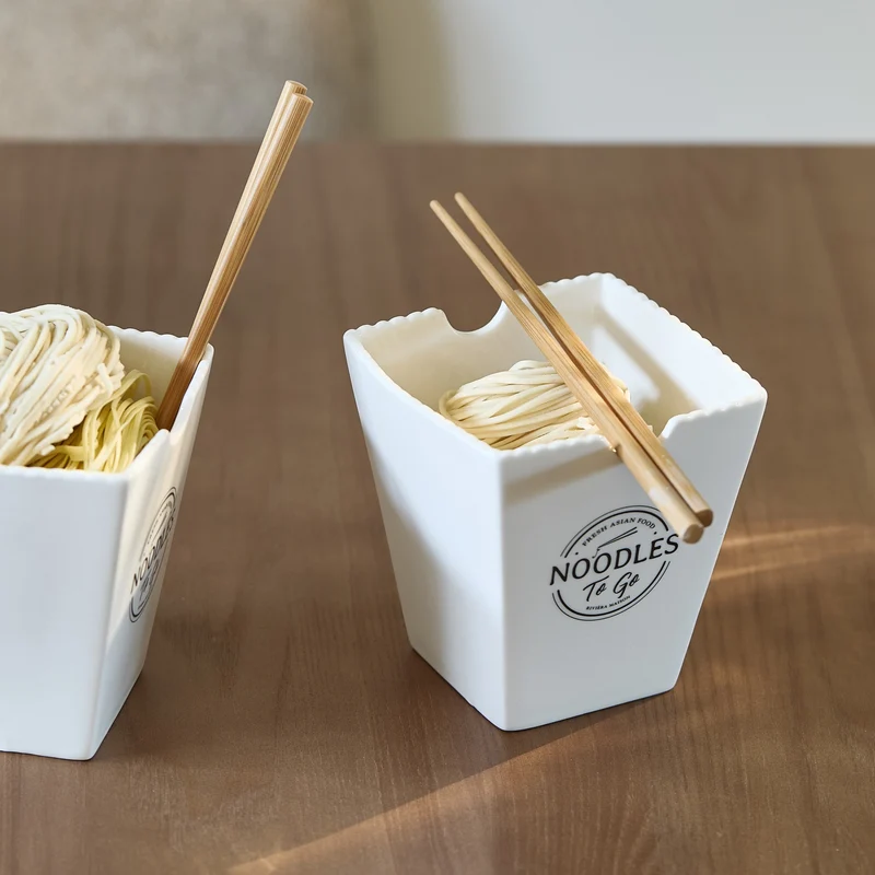 Bowl - Frische asiatische Nudeln zum Mitnehmen
