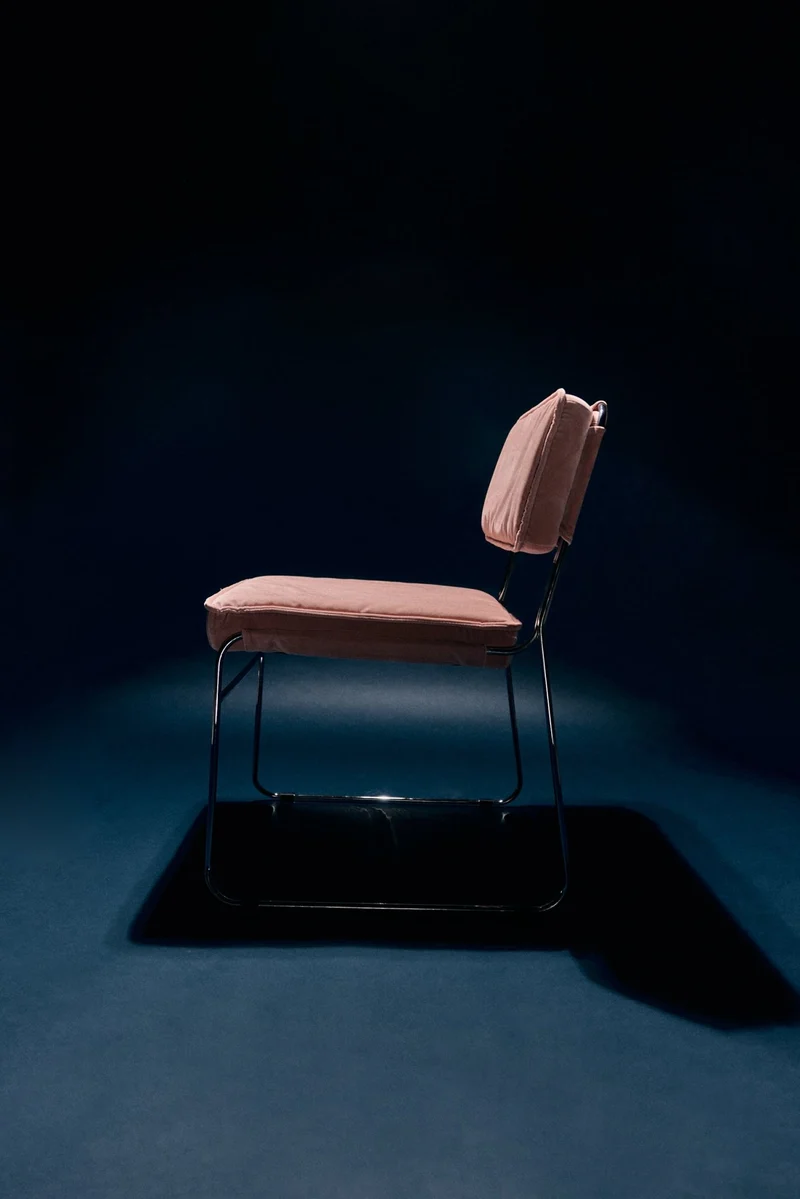 Endless dining chair: velvet, lychee pink