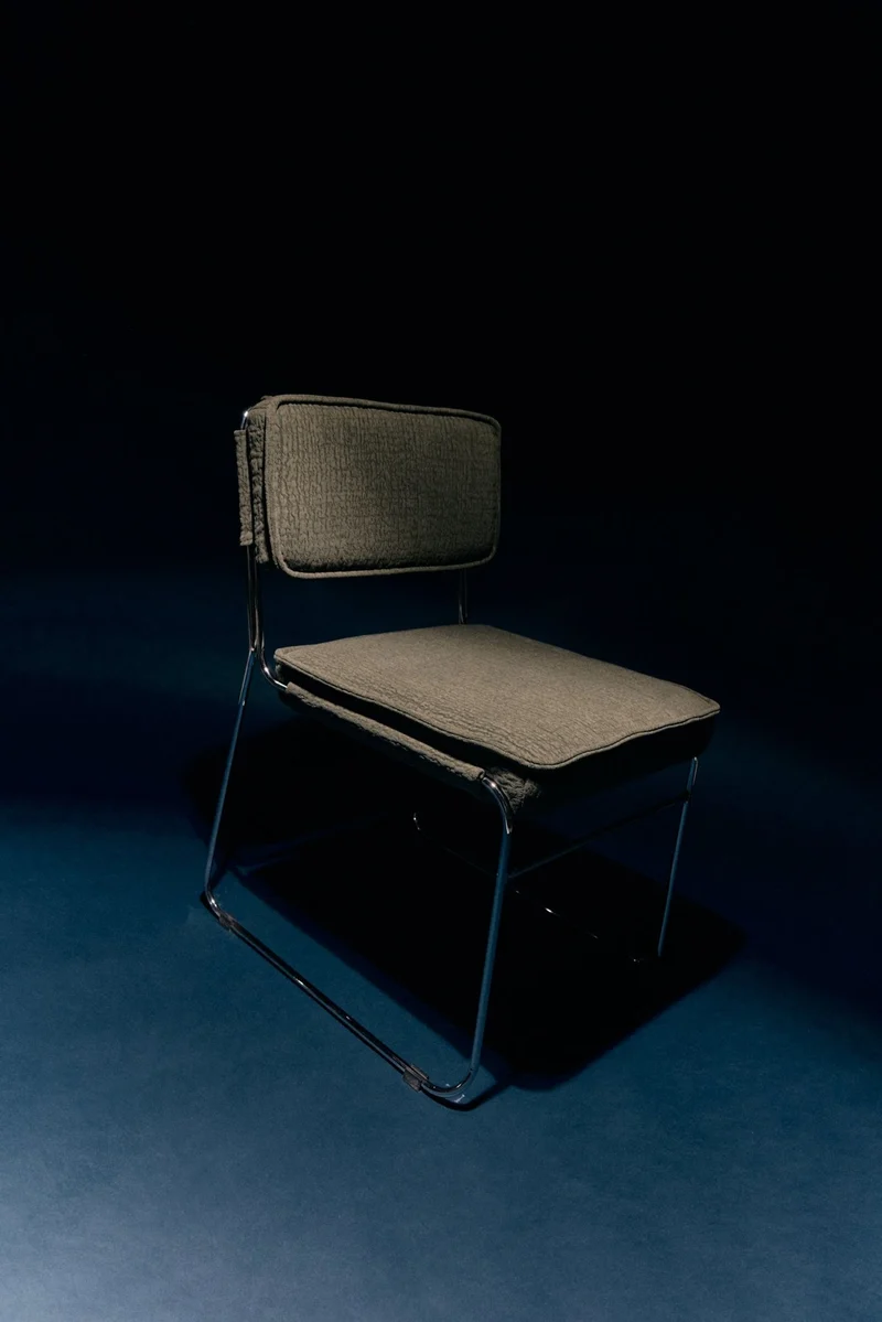 Endless dining chair: edge, wild olive