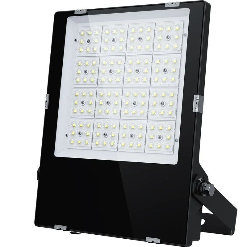 4 stycken (1 kartong) LED Strålkastare 200W