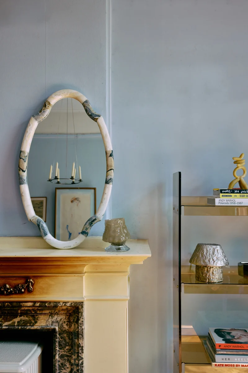 New classics: marble mirror 81x49cm