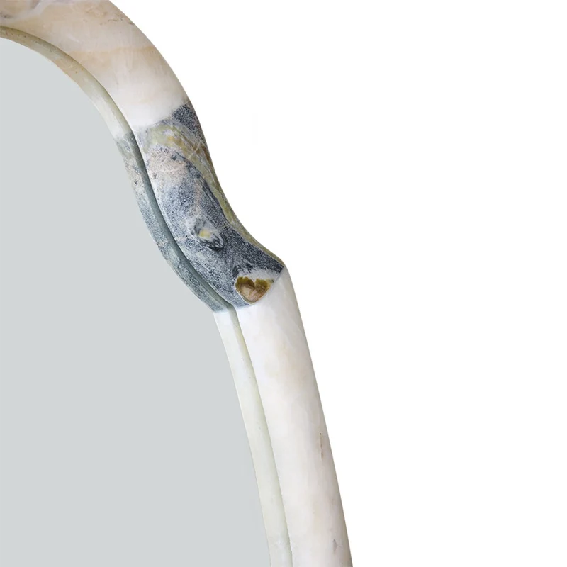 New classics: marble mirror 81x49cm