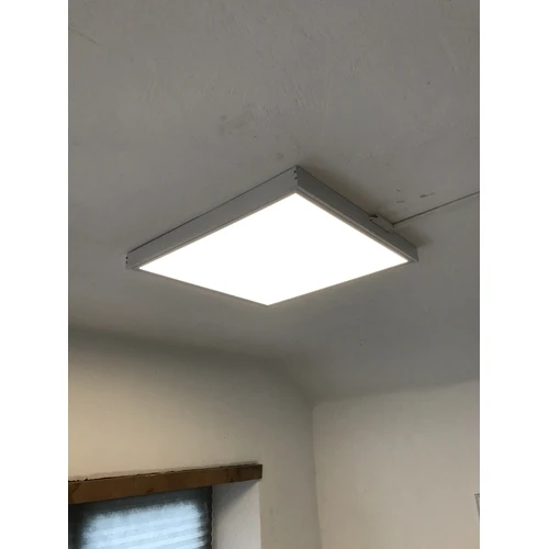 Aufputzrahmen | Klicksystem für LED-Panel mit Hintergrundbeleuchtung | 595x595mm | Weiß