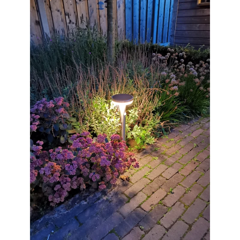 Solar-LED-Standleuchte für den Außenbereich mit Sensor | Spieß | rund | 4,4W | 3000K – Warmweiß