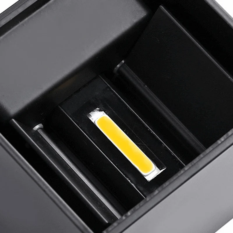 LED-Würfel-Wandleuchte 6W | Vom Dimmen zum Warmen | IP65 | Schwarz | 2000–3000 K