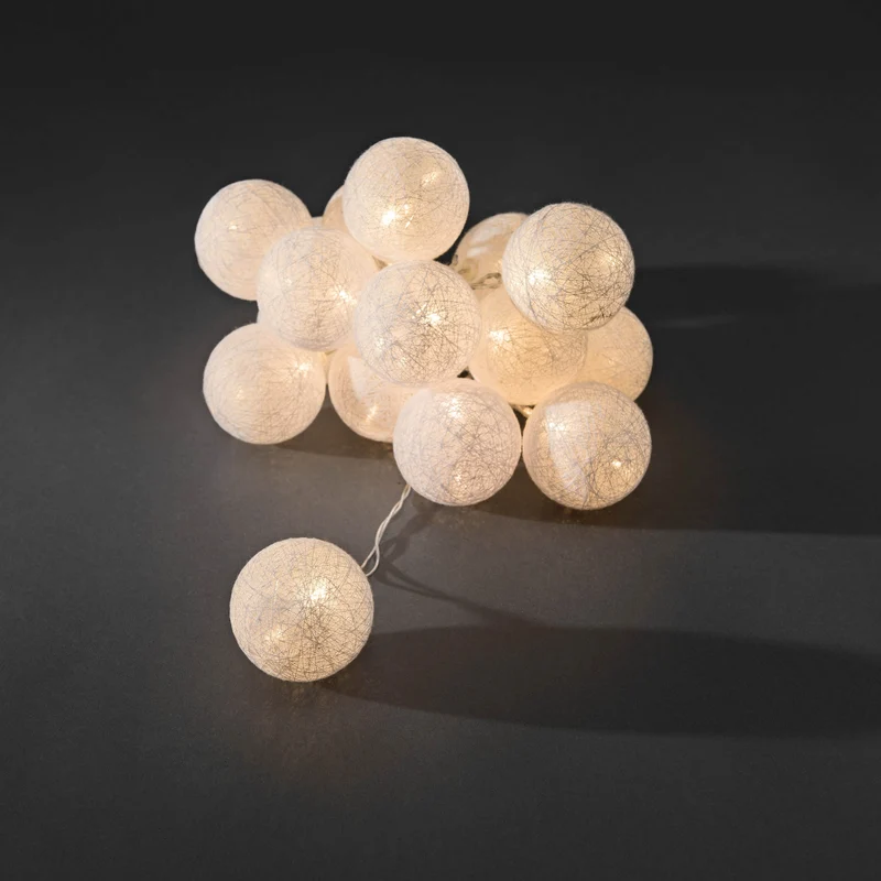Konstsmide LED-Dekolichterkette, Baumwollkugeln, 6cm