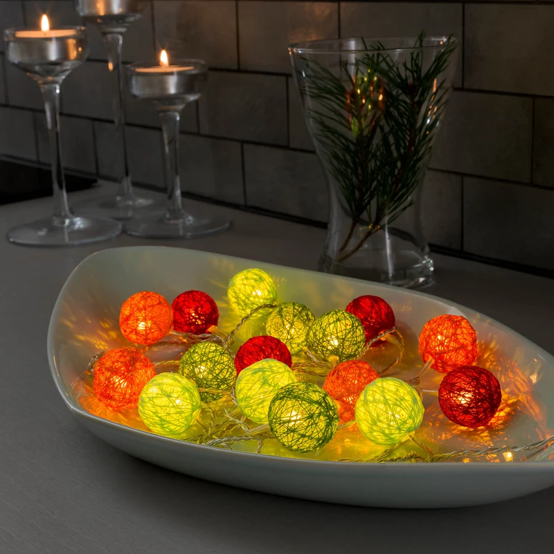 Konstsmide LED-Dekolichterkette, Baumwollkugeln, 3,5cm