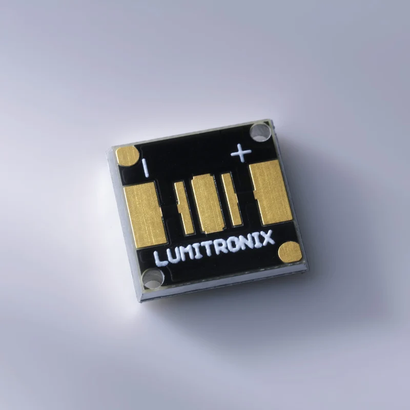 LUMITRONIX 10x10mm-Platine aus Aluminium