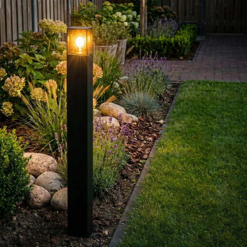LED Garden Post - Stehende Außenleuchte mit Rauchglas | 80cm | Schwarz | IP44 – Denver