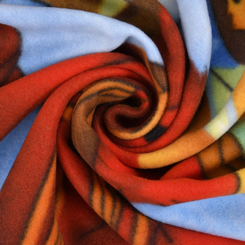 Superweiche Fleecedecke mit Weihnachtsmann Muster, Größe 130x170 cm, Blau und Mehrfarbig, Kamin