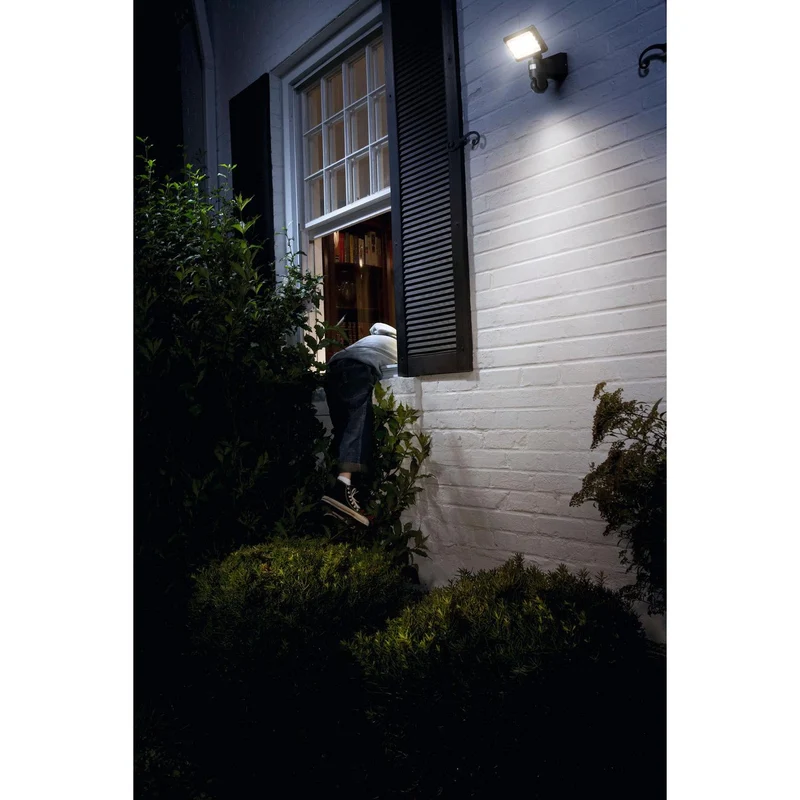 OSRAM Wifi SMART+ FLOOD CAMERA CONTROL Gartenstrahler mit HD Kamera Sensor 23W / 3000K Warmweiß