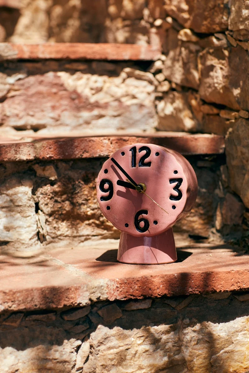 70's Ceramics: Retro Uhr Pink