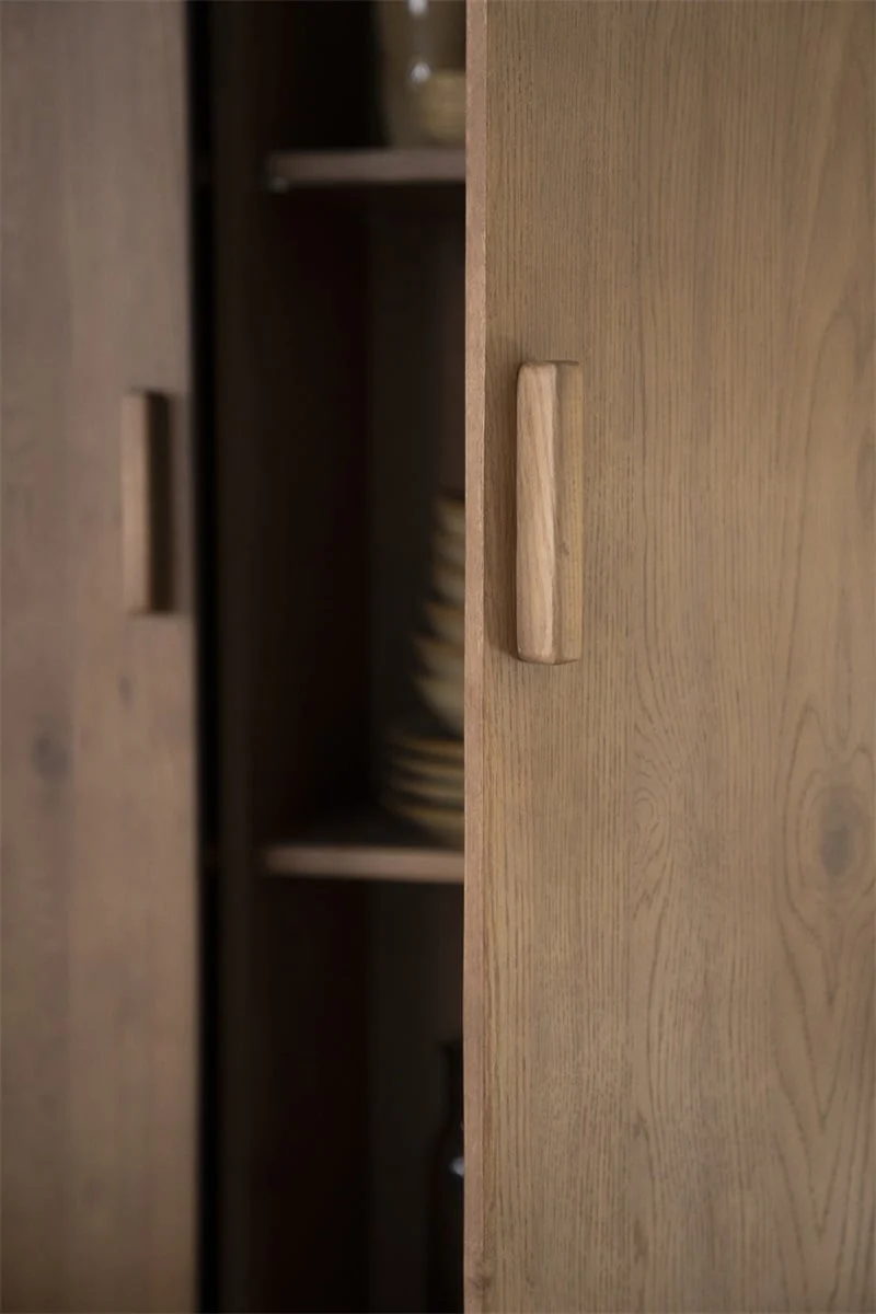 Schrank Josh, Braun
