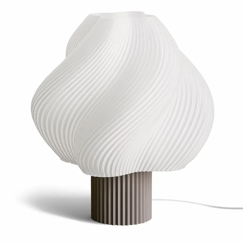 Soft Serve Lamp Mega – Crème Atelier Stehleuchte