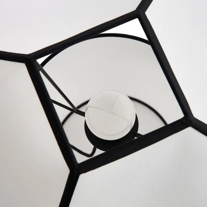 Tischleuchte Ava Pyramid Lamp 450 - HAY