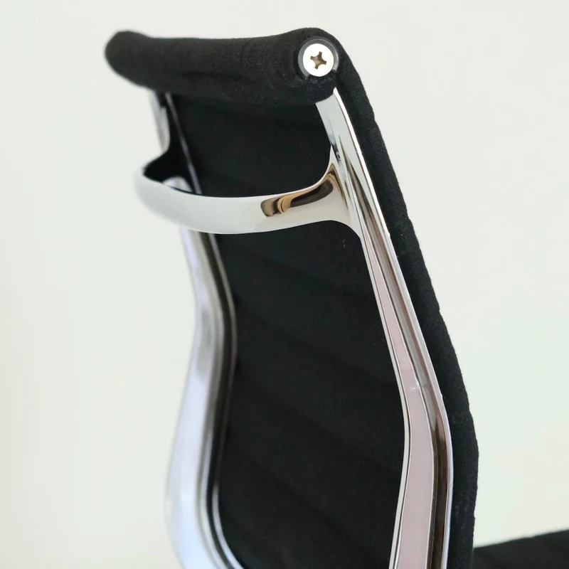 Vintage Eames Aluminium Chair EA 101 Buerostuhl - Herman Miller