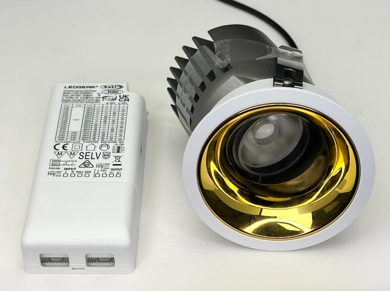 LED Einbaustrahler "Core", 15W, 2700K, CRI>90, IP20