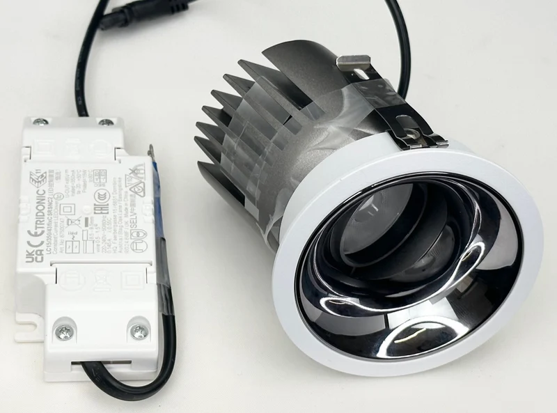 LED Einbaustrahler "Core", 15W, 2700K, CRI>90, IP20