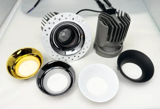 LED Einbaustrahler "Core", 15W, 2700K, CRI>90, IP20