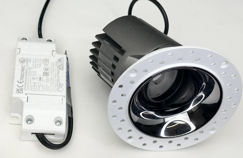 LED Einbaustrahler "Core", 15W, 2700K, CRI>90, IP20
