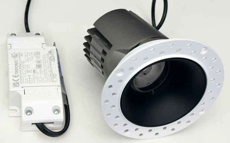 LED Einbaustrahler "Core", 15W, 2700K, CRI>90, IP20