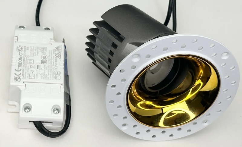 LED Einbaustrahler "Core", 15W, 2700K, CRI>90, IP20