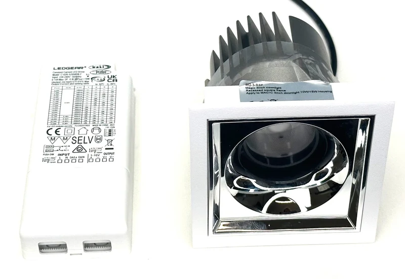 LED Einbaustrahler "Core", 15W, 2700K, CRI>90, IP20