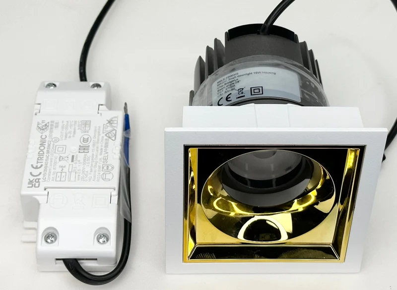 LED Einbaustrahler "Core", 15W, 2700K, CRI>90, IP20