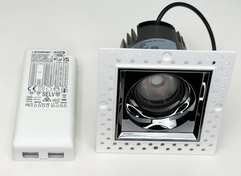 LED Einbaustrahler "Core", 15W, 2700K, CRI>90, IP20