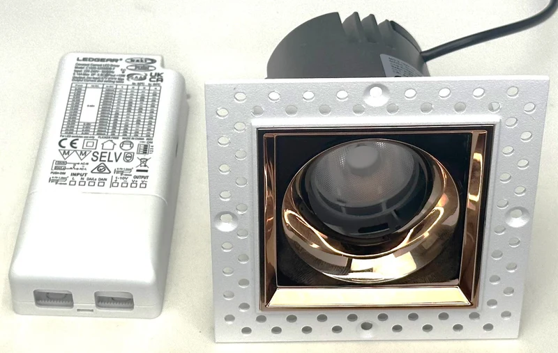 LED Einbaustrahler "Core", 15W, 2700K, CRI>90, IP20