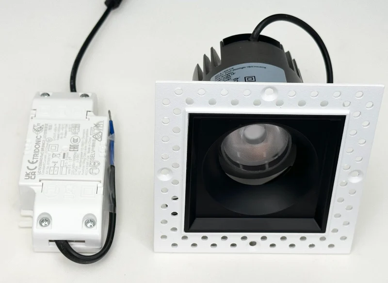 LED Einbaustrahler "Core", 15W, 2700K, CRI>90, IP20