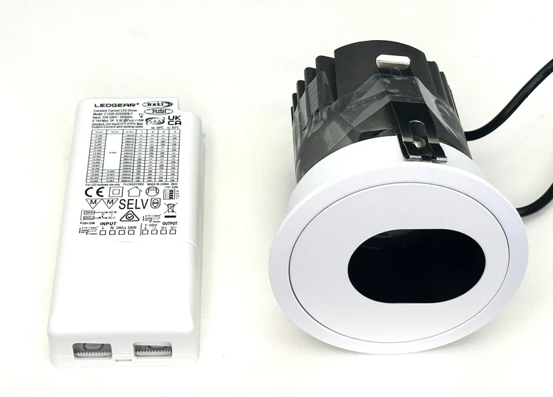 LED Einbaustrahler "Cora", 15W, 2700K, CRI>90, IP20