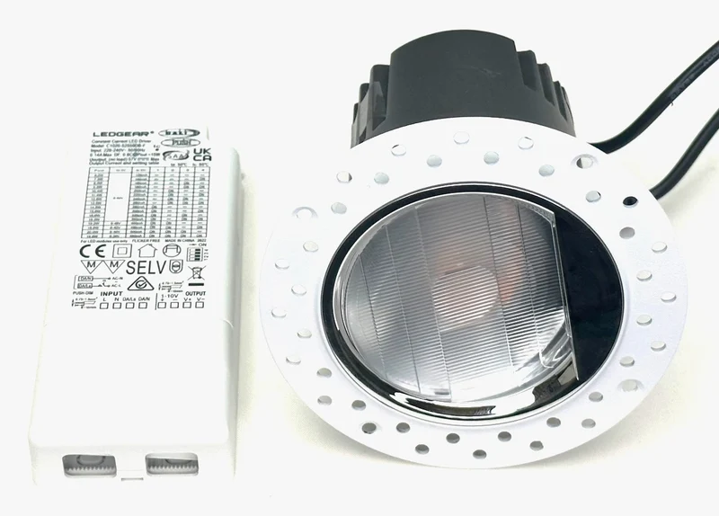 LED Einbaustrahler "Cora", 15W, 2700K, CRI>90, IP20